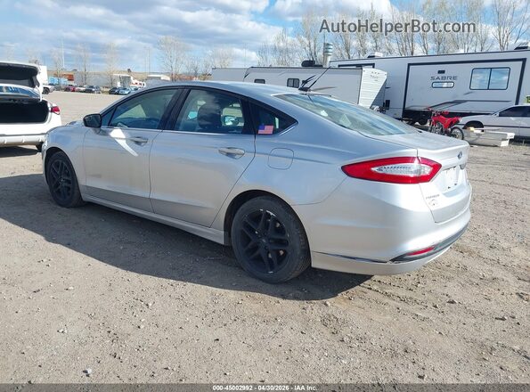 3FA6P0HD2GR281117 2016 FORD FUSION Silver 