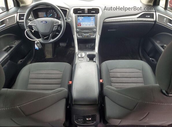 3FA6P0HD2JR199833 2018 FORD FUSION Красный Вид панели приборов