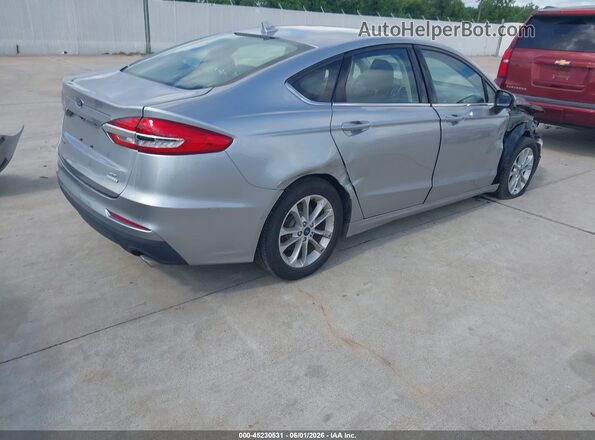 3FA6P0HD2LR218562 2020 FORD FUSION Silver Trasero derecho