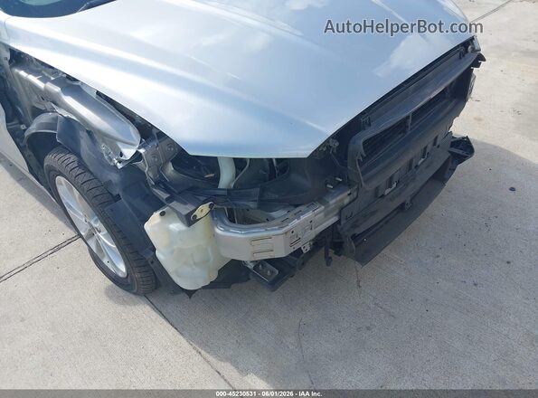3FA6P0HD2LR218562 2020 FORD FUSION Silver Vista frontal