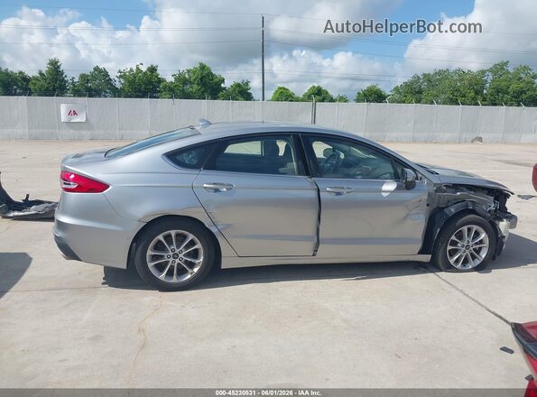 3FA6P0HD2LR218562 2020 FORD FUSION Silver Vista interior trasera