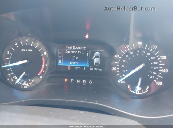3FA6P0HD3GR395028 2016 FORD FUSION Red Widok tylnych siedzeń