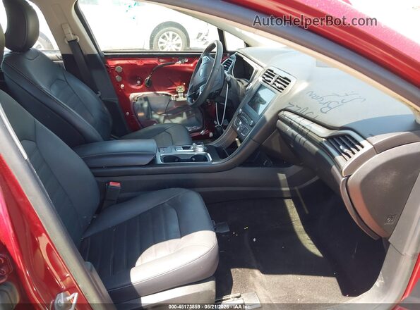 3FA6P0HD3JR204649 2018 FORD FUSION Red Front interior view