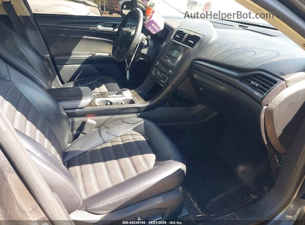 3FA6P0HD3JR223282 2018 FORD FUSION Серый Вид салона спереди