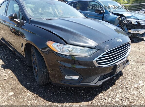 3FA6P0HD3LR107213 2020 FORD FUSION Черный Вид спереди