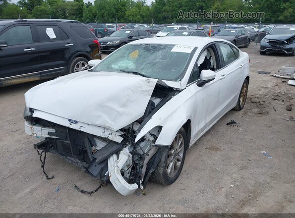 3FA6P0HD4HR102030 2017 FORD FUSION Белый Передняя левая четверть