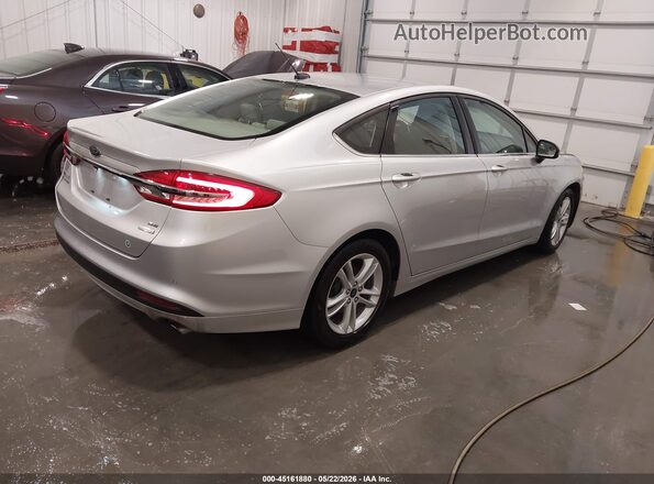 3FA6P0HD5JR232002 2018 FORD FUSION Серебряный Задняя правая четверть