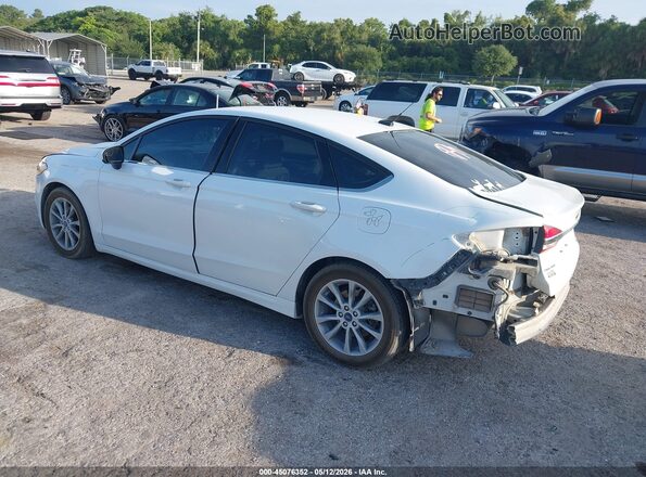 3FA6P0HD6HR154646 2017 FORD FUSION White Tył lewy
