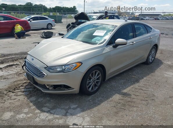 3FA6P0HD7HR299209 2017 FORD FUSION Gold Առջևի ձախ երեք քառորդ տեսարան