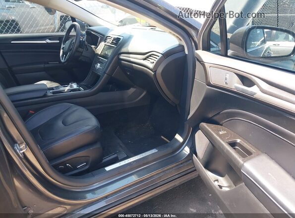 3FA6P0K97HR412144 2017 FORD FUSION Gray წინა სალონის ხედი