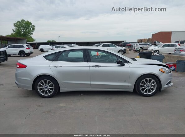 3FA6P0LU1HR233634 2017 FORD FUSION HYBRID Silver სალონის 360-გრადუსიანი ხედი