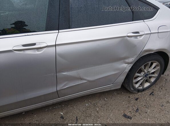 3FA6P0LU3HR323478 2017 FORD FUSION HYBRID Серебряный Вид спереди