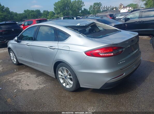 3FA6P0LU4KR257692 2019 FORD FUSION HYBRID Серебряный 