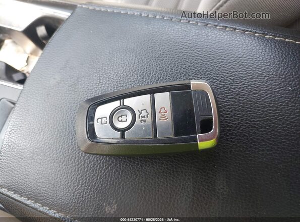 3FA6P0LU5KR262870 2019 FORD FUSION HYBRID Red Vista del salpicadero