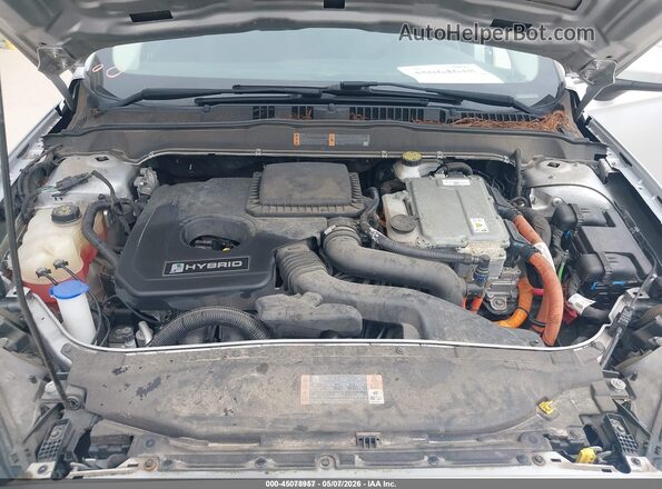 3FA6P0LU7KR190831 2019 FORD FUSION HYBRID Silver Вид ззаду