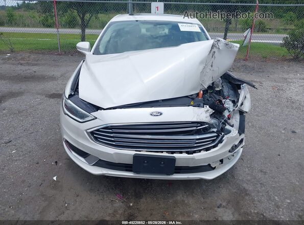 3FA6P0LU8JR240473 2018 FORD FUSION HYBRID White Front view