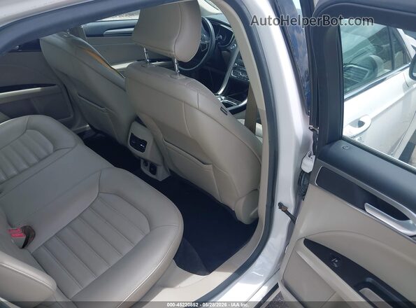3FA6P0LU8JR240473 2018 FORD FUSION HYBRID White VIN sticker view