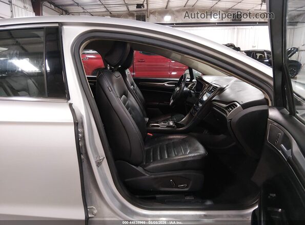 3FA6P0LU9JR118267 2018 FORD FUSION HYBRID Gray Vista interior delantera