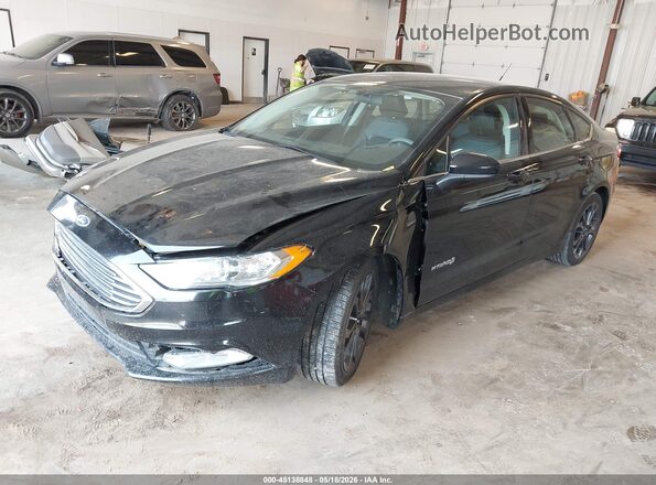 3FA6P0LU9JR137627 2018 FORD FUSION HYBRID Черный Передняя левая четверть