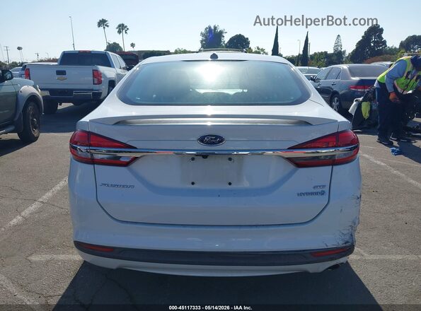 3FA6P0LUXHR287756 2017 FORD FUSION HYBRID Белый 
