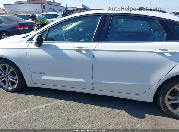 3FA6P0LUXHR287756 2017 FORD FUSION HYBRID Белый Панорамный вид салона 360°