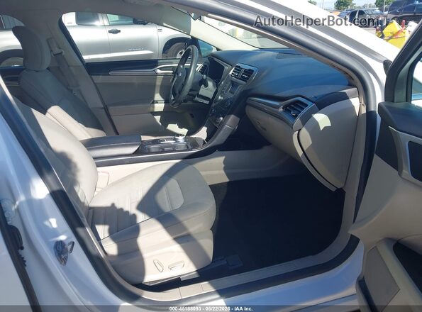 3FA6P0LUXJR269103 2018 FORD FUSION HYBRID White Սալոնի դիմացի տեսք