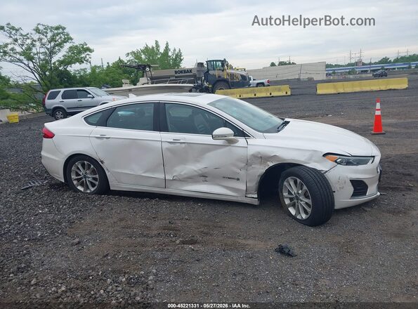 3FA6P0MU4KR110982 2019 FORD FUSION HYBRID White Вид задньої частини салону