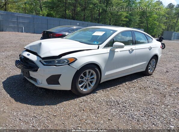 3FA6P0MU9LR257865 2020 FORD FUSION Белый Передняя левая четверть