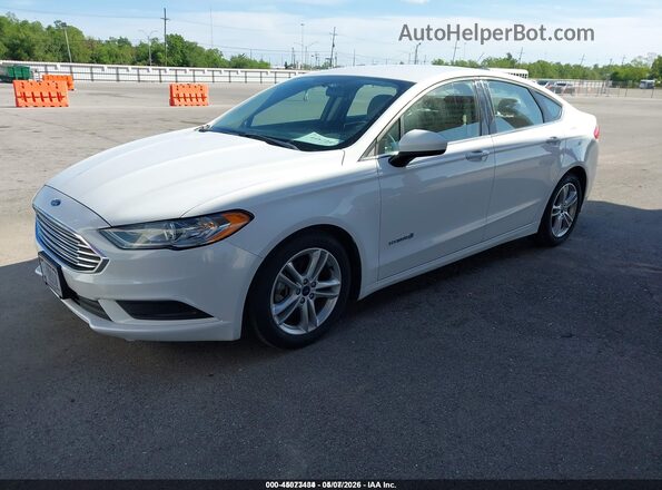 3FA6P0UU9JR235958 2018 FORD FUSION HYBRID Белый Передняя левая четверть