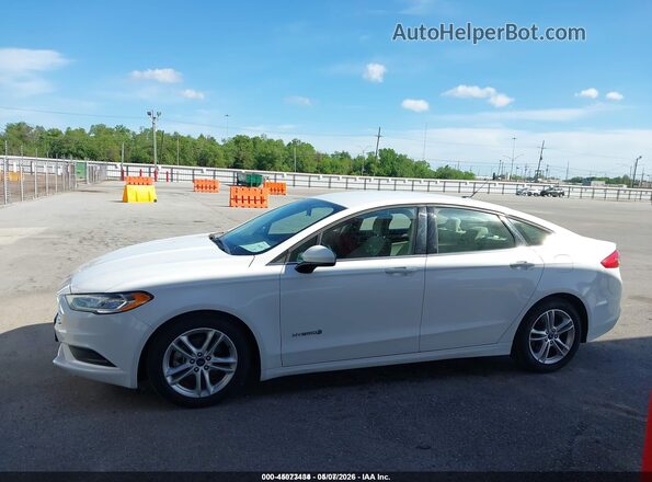 3FA6P0UU9JR235958 2018 FORD FUSION HYBRID Белый Панорамный вид салона 360°