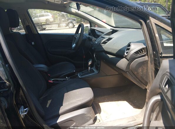 3FADP4BJ1JM123370 2018 FORD FIESTA Черный Вид салона спереди