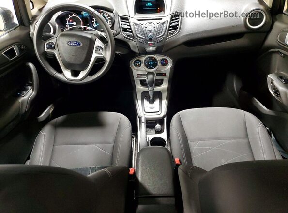 3FADP4BJ2GM104030 2016 FORD FIESTA Синий Вид панели приборов
