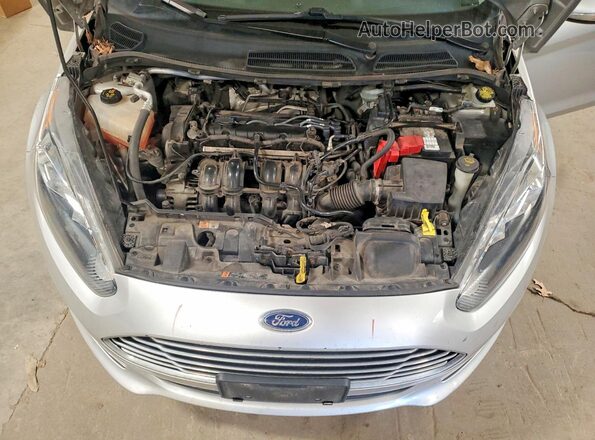 3FADP4BJ3GM104957 2016 FORD FIESTA Серебряный Вид задней части салона