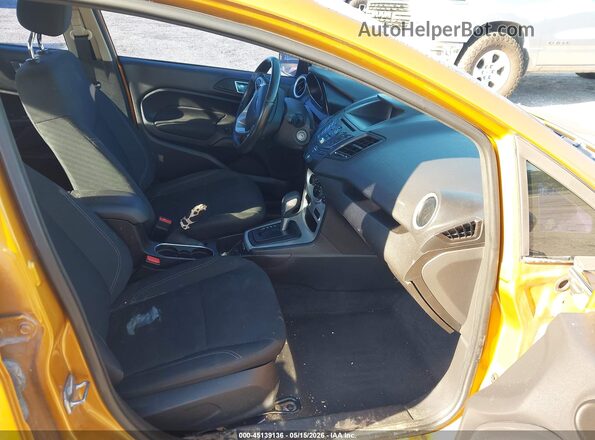 3FADP4BJ8GM173367 2016 FORD FIESTA Оранжевый Вид салона спереди