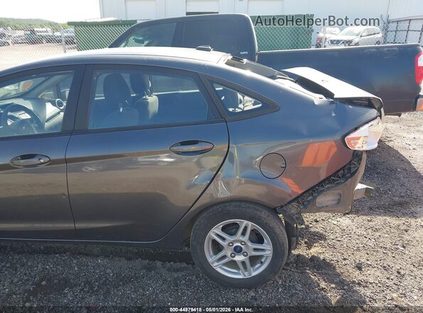 3FADP4BJ8HM103305 2017 FORD FIESTA Gray Front view