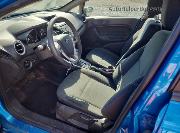 3FADP4BJ8HM109900 2017 FORD FIESTA Синий Вид салона спереди