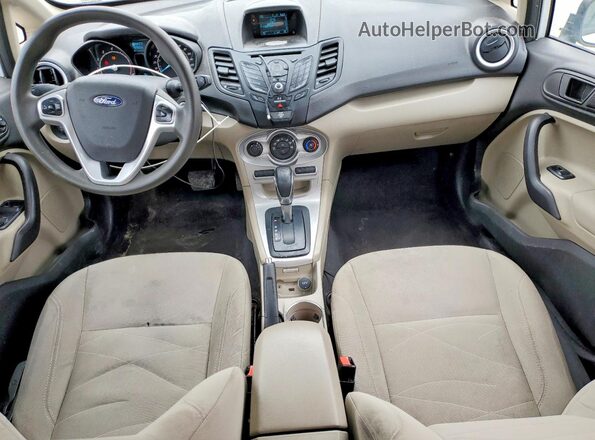 3FADP4BJ8HM156862 2017 FORD FIESTA White Widok deski rozdzielczej