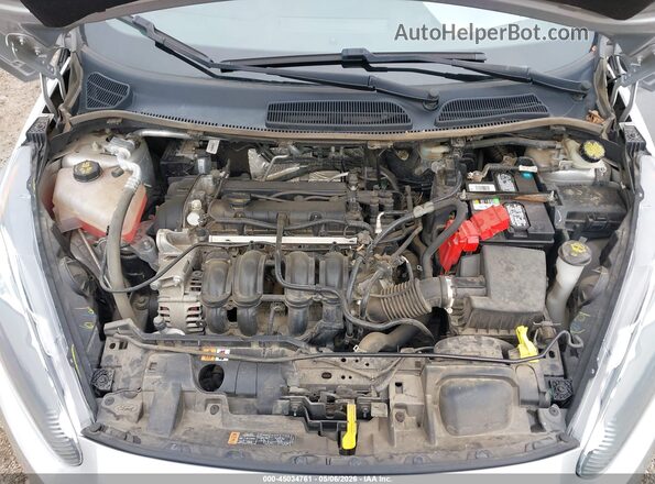 3FADP4BJ9JM129725 2018 FORD FIESTA Silver Հետևի տեսք