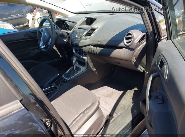 3FADP4BJXHM128903 2017 FORD FIESTA Black Вид салону спереду