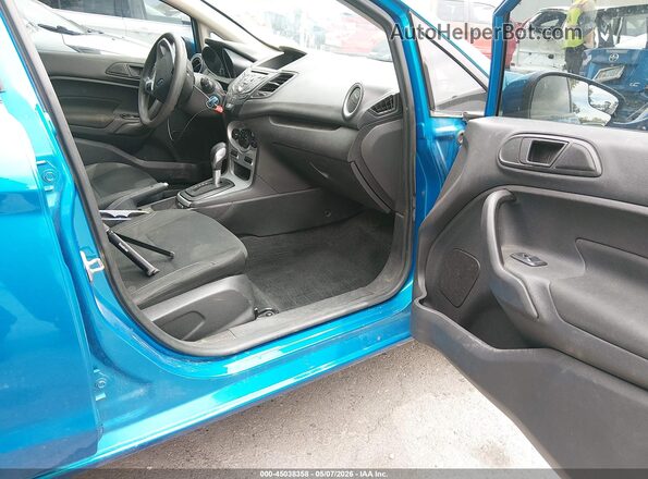 3FADP4BJXHM130599 2017 FORD FIESTA Blue Front interior view