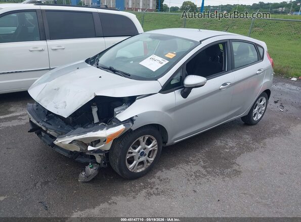 3FADP4EJ2GM136567 2016 FORD FIESTA Silver Vista tres cuartos delantera izquierda