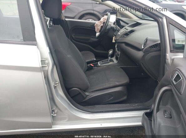 3FADP4EJ2GM136567 2016 FORD FIESTA Silver Vista interior delantera