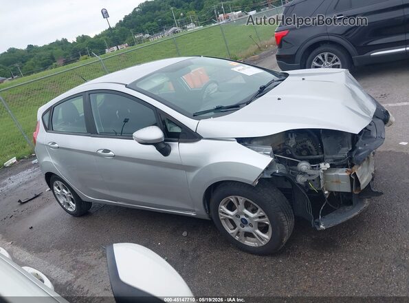 3FADP4EJ2GM136567 2016 FORD FIESTA Silver Vista interior trasera