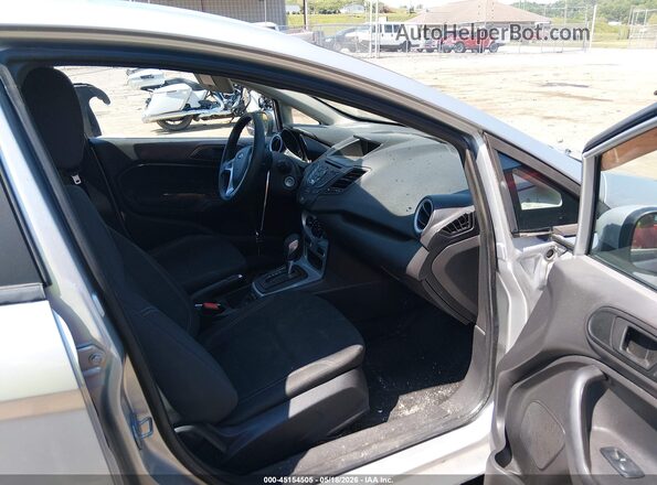 3FADP4EJ3HM155890 2017 FORD FIESTA Silver Widok wnętrza z przodu