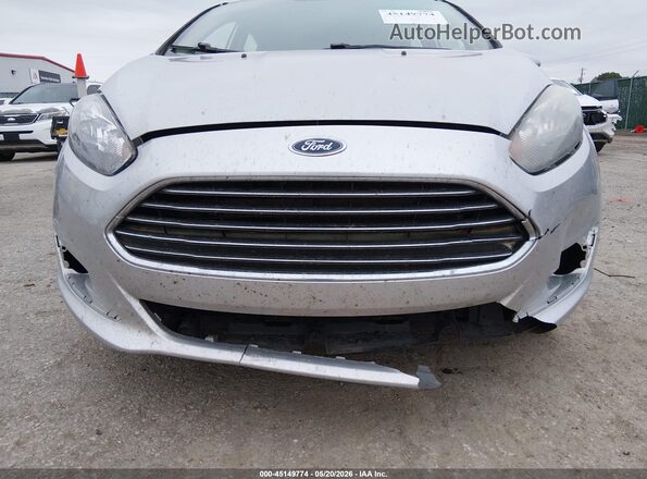 3FADP4EJ3JM115489 2018 FORD FIESTA Silver Դիմացի տեսք