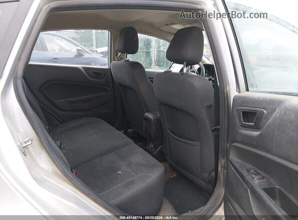3FADP4EJ3JM115489 2018 FORD FIESTA Silver VIN կոդի պիտակի տեսք