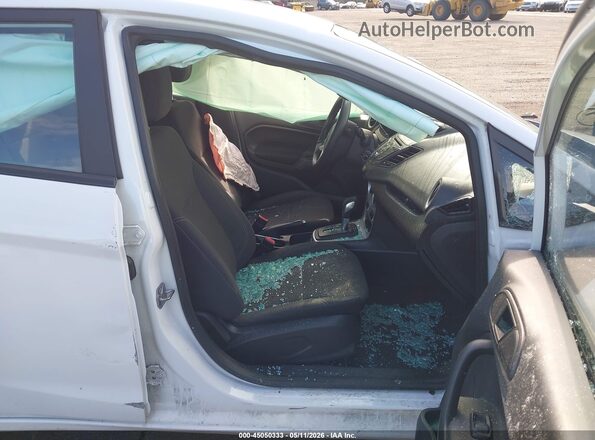 3FADP4EJ6KM122051 2019 FORD FIESTA Белый Вид салона спереди