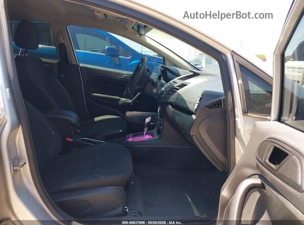 3FADP4EJ7HM119393 2017 FORD FIESTA Silver Vista interior delantera