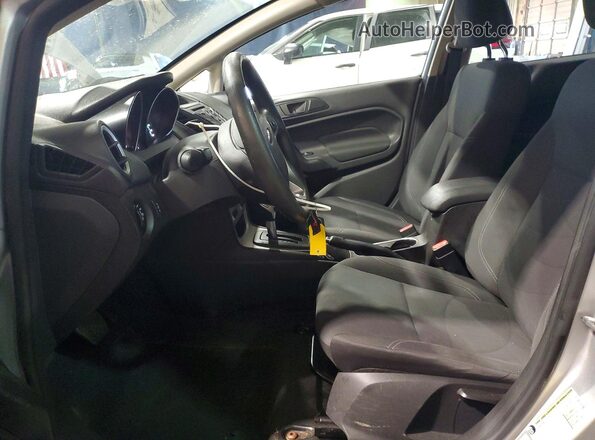 3FADP4EJ8JM112409 2018 FORD FIESTA Silver Սալոնի դիմացի տեսք
