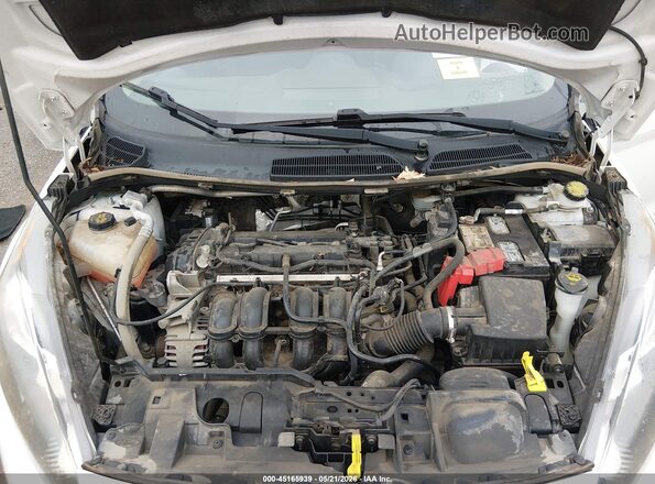 3FADP4EJXHM109814 2017 FORD FIESTA Белый Вид сзади